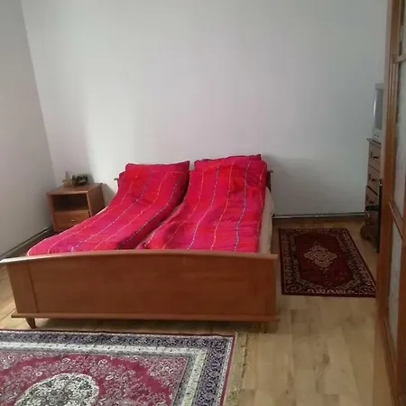 Domek Blisko Lasu I Jezior Nyaraló